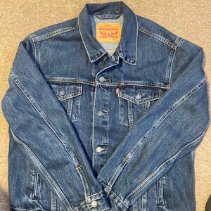 Levi’s Men’s Denim Jacket – Classic Medium Wash – Size [L]